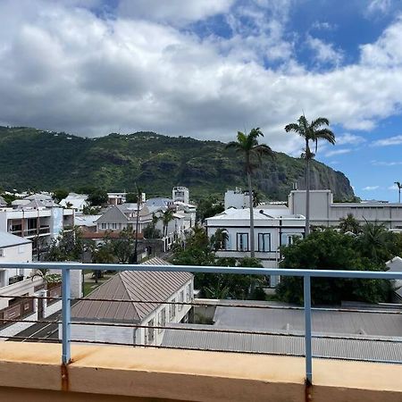 Rare ! Spacieux T3 En Roof-Top Au Barachois - 2 Ch Climatisees - 6 Couchages - Proche Aeroport Saint-Denis Esterno foto