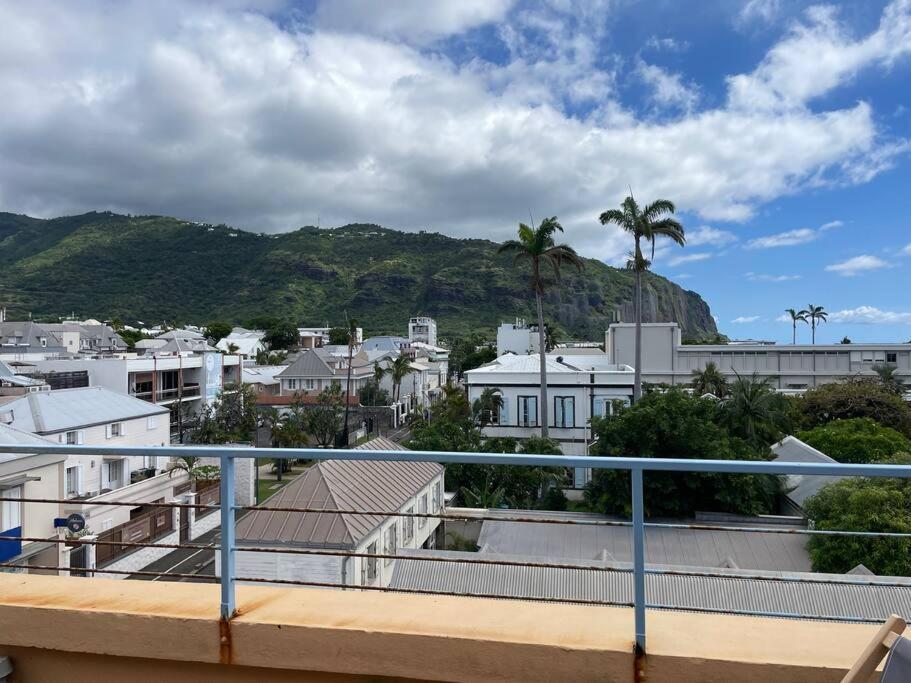 Rare ! Spacieux T3 En Roof-Top Au Barachois - 2 Ch Climatisees - 6 Couchages - Proche Aeroport Saint-Denis Esterno foto