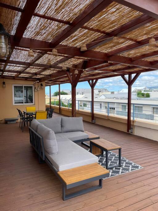 Rare ! Spacieux T3 En Roof-Top Au Barachois - 2 Ch Climatisees - 6 Couchages - Proche Aeroport Saint-Denis Esterno foto