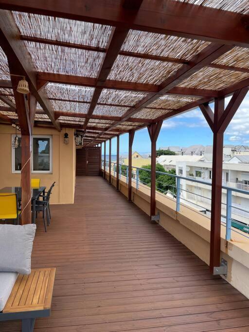 Rare ! Spacieux T3 En Roof-Top Au Barachois - 2 Ch Climatisees - 6 Couchages - Proche Aeroport Saint-Denis Esterno foto