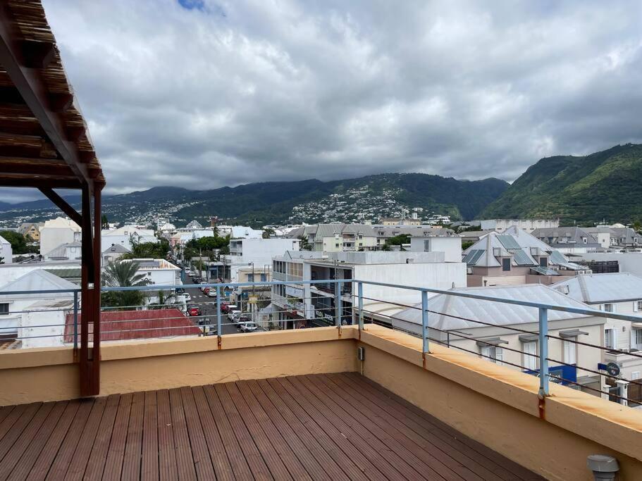 Rare ! Spacieux T3 En Roof-Top Au Barachois - 2 Ch Climatisees - 6 Couchages - Proche Aeroport Saint-Denis Esterno foto